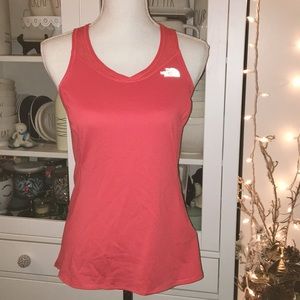 Women runagade tank cayenne red small North Face